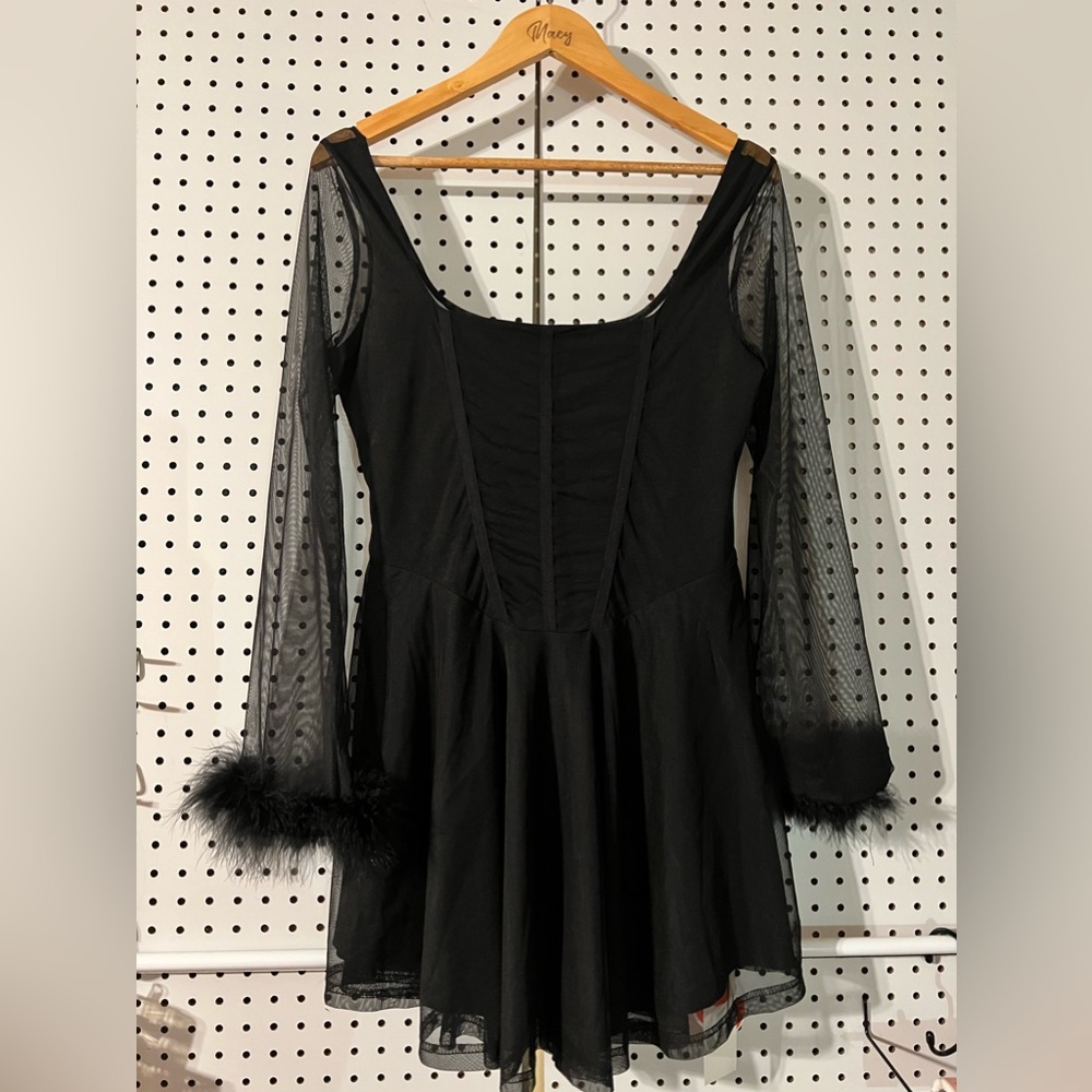 Cider Mesh Solid Fluffy Square Neck Mini Dress | L